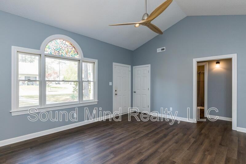 2145 Tanglewood Rd - Photo 5 of 28