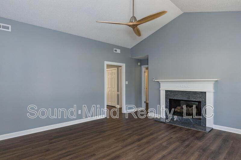 2145 Tanglewood Rd - Photo 6 of 28