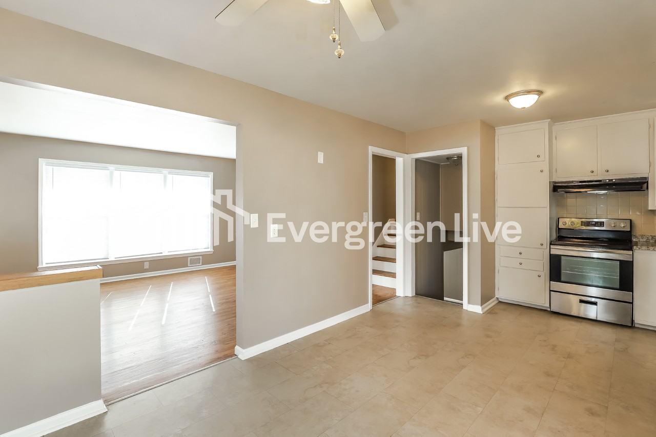 6704 E 100th St - Photo 2 of 15