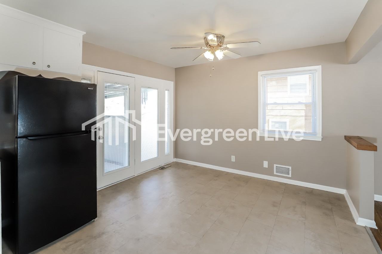 6704 E 100th St - Photo 3 of 15