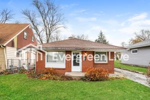 featured image of 4636 N 72nd St