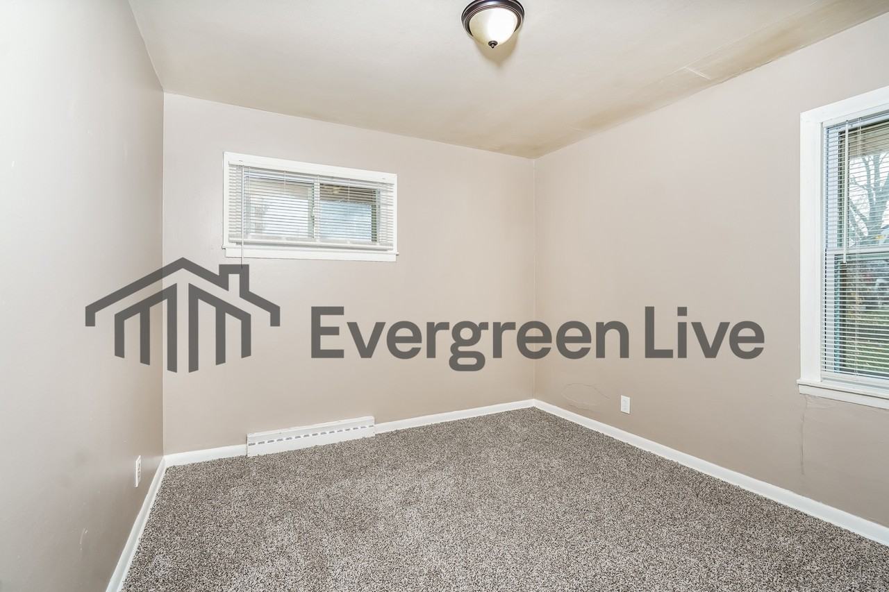 4636 N 72nd St - Photo 7 of 15