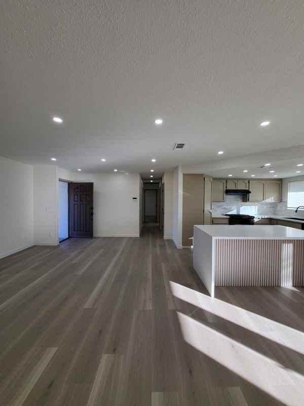 10659 Oakwood Ave - Photo 6 of 35