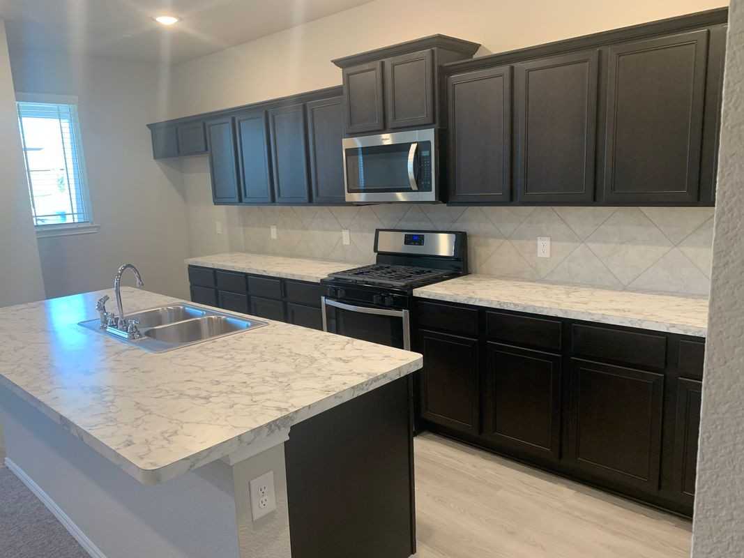 1874 Indigo Ln - Photo 3 of 20