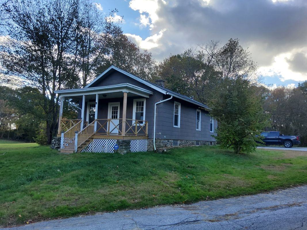 431 Chestnut Hill Ave - Photo 2 of 3