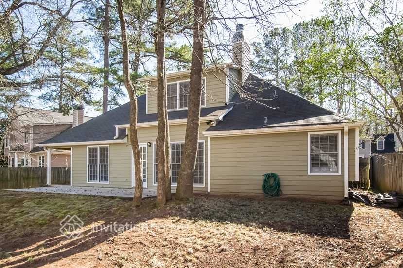 3475 Whisperwood Ct Nw - Photo 3 of 5