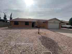 4923 W Rosewood Dr - Photo 1 of 1