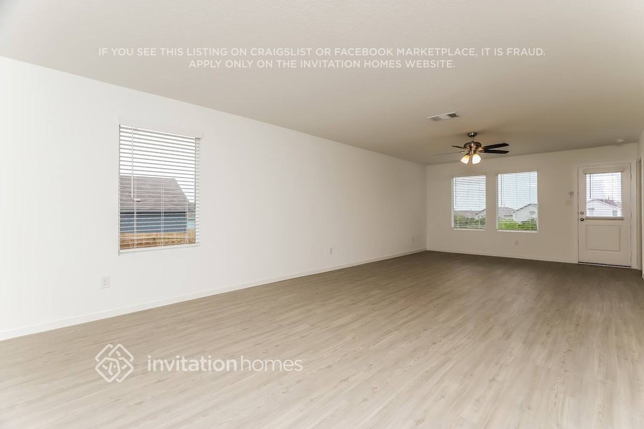 3338 Rodgers Hl - Photo 4 of 27