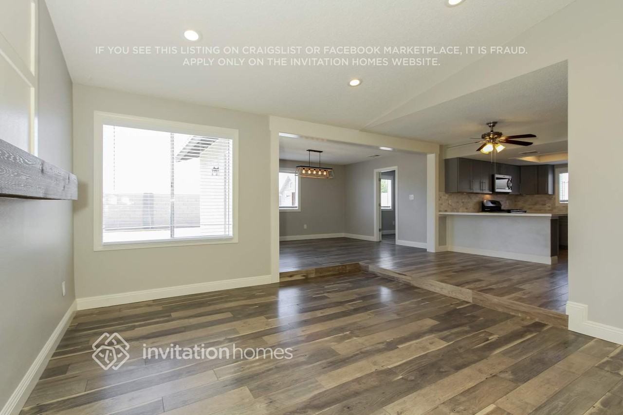 15830 N 59th Dr - Photo 4 of 16