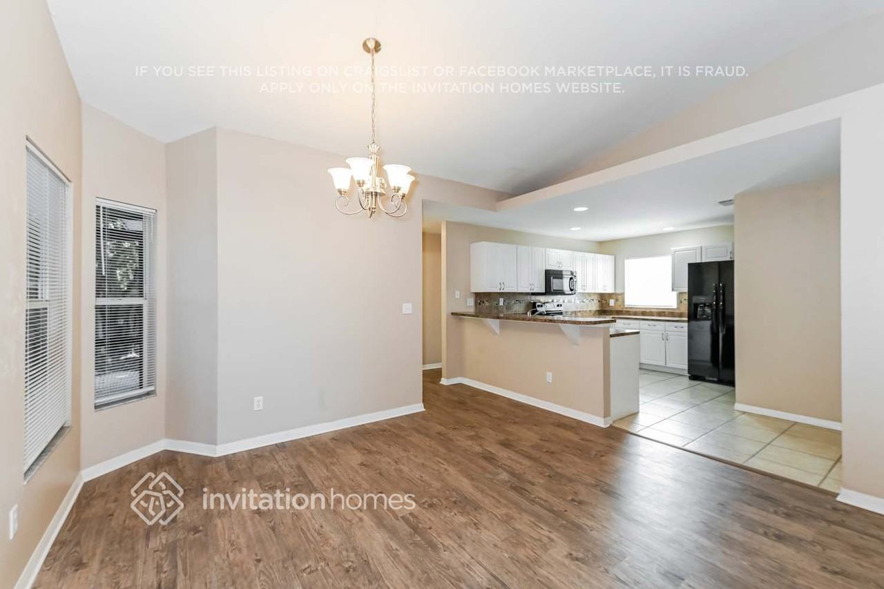 137 Zenith Cir - Photo 7 of 17