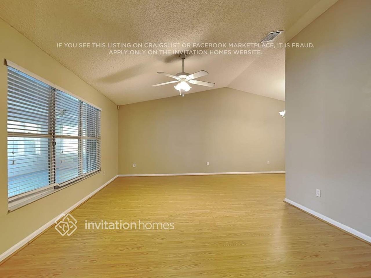 157 Waterway Rd - Photo 3 of 22