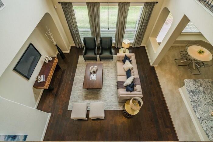 15308 Dorothy Dr - Photo 4 of 30