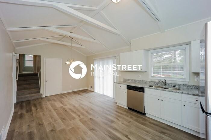 6937 Doncaster Rd - Photo 7 of 18