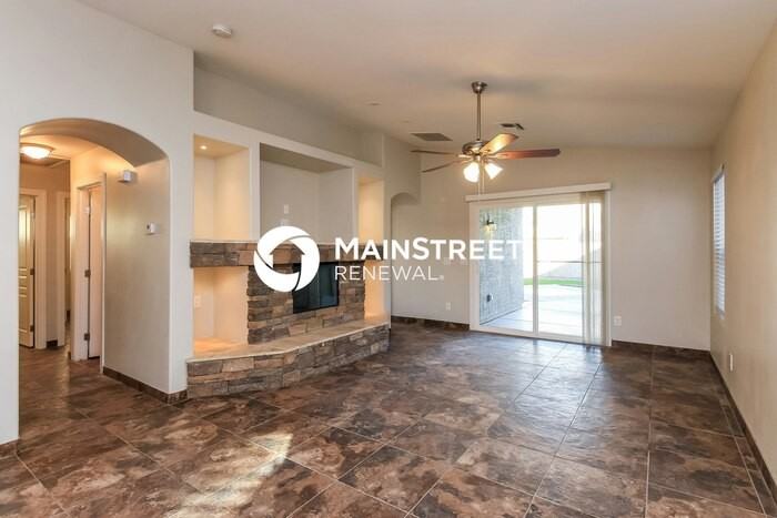 1634 W La Salle St - Photo 3 of 16