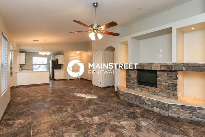 1634 W La Salle St - Photo 4 of 16