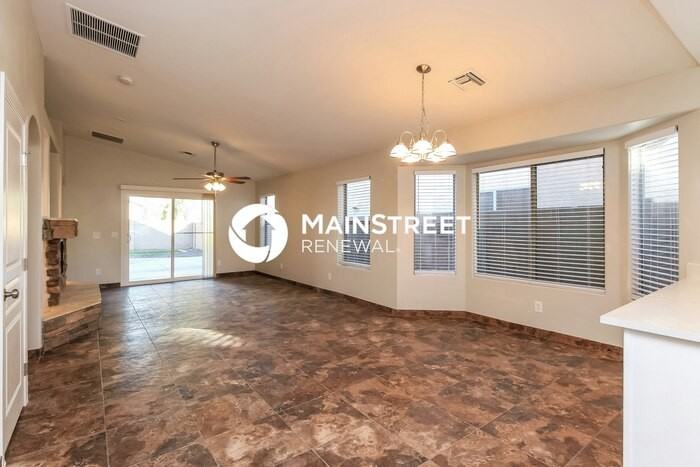 1634 W La Salle St - Photo 7 of 16