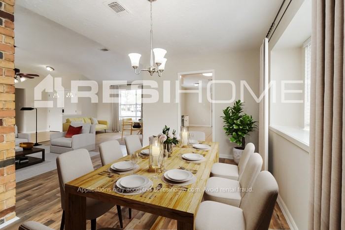 7611 Breda Dr - Photo 4 of 18