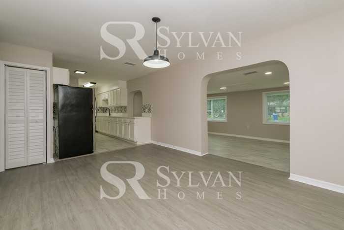 8018 Sane Pl - Photo 6 of 16