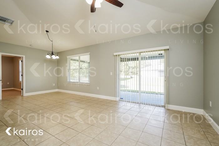 3010 19th St W - Photo 4 of 16