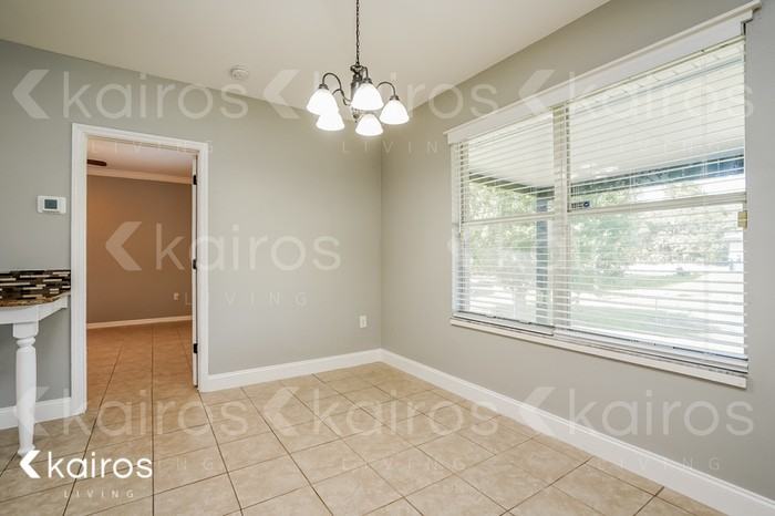 3010 19th St W - Photo 5 of 16