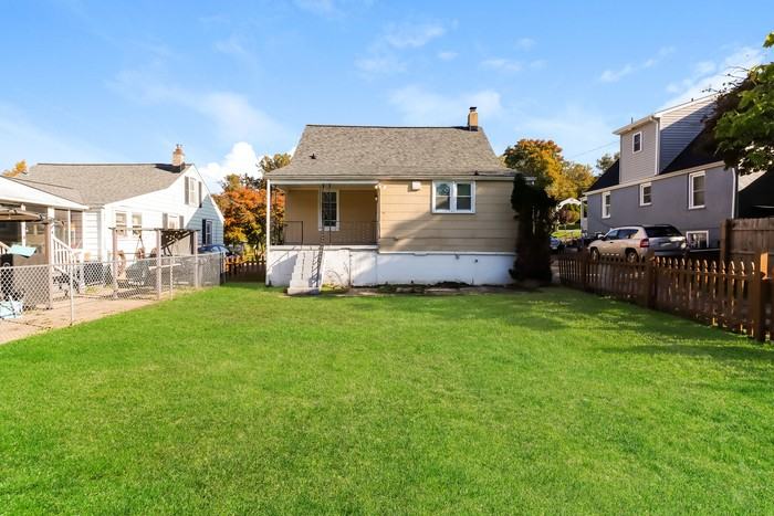 3113 Offutt Rd - Photo 2 of 3