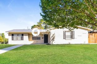 926 Wateka Way - Photo 1 of 1