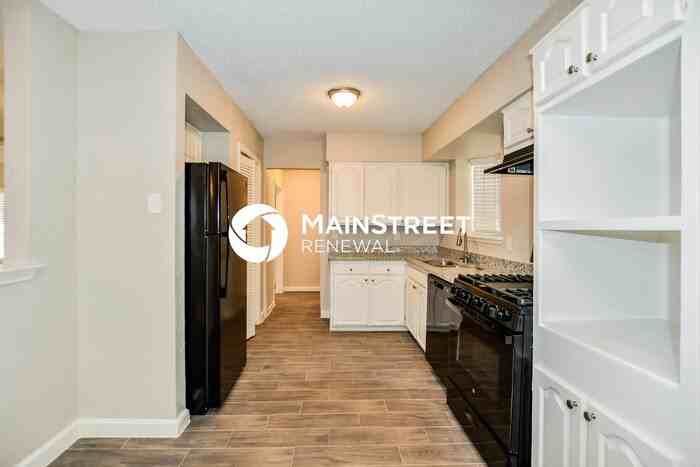 926 Wateka Way - Photo 5 of 15