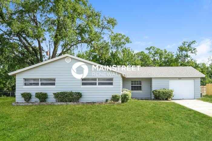 1117 N Singleton Ave - Photo 3 of 16