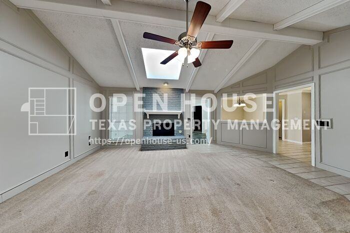 912 Lexington Dr - Photo 5 of 22