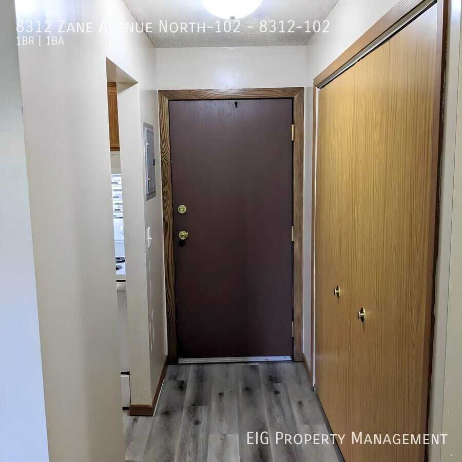 Kensington - Photo 6 of 49