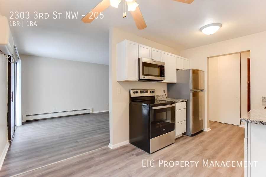 Innsbruck Villa - Photo 3 of 23