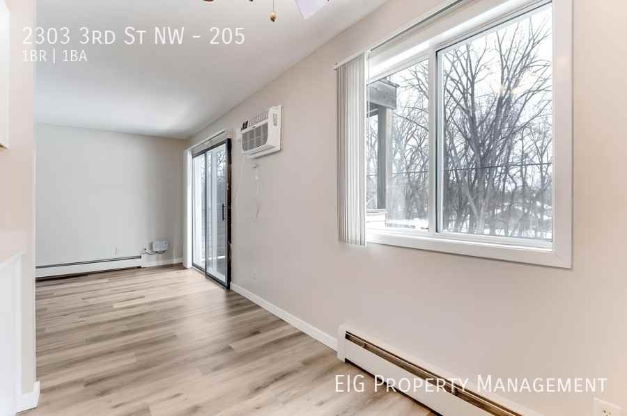 Innsbruck Villa - Photo 5 of 23