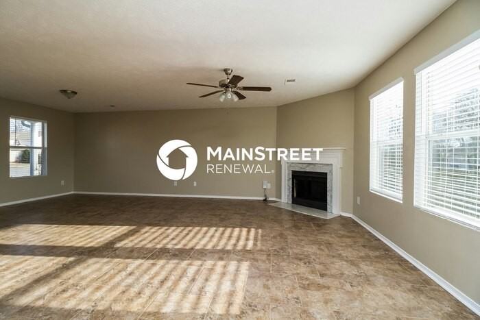 2134 Carlton Ln - Photo 4 of 15