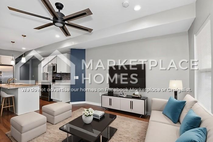 1011 Harlan St - Photo 2 of 28