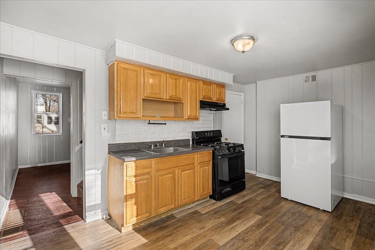 1314 Argus Rd #1 - Photo 6 of 40