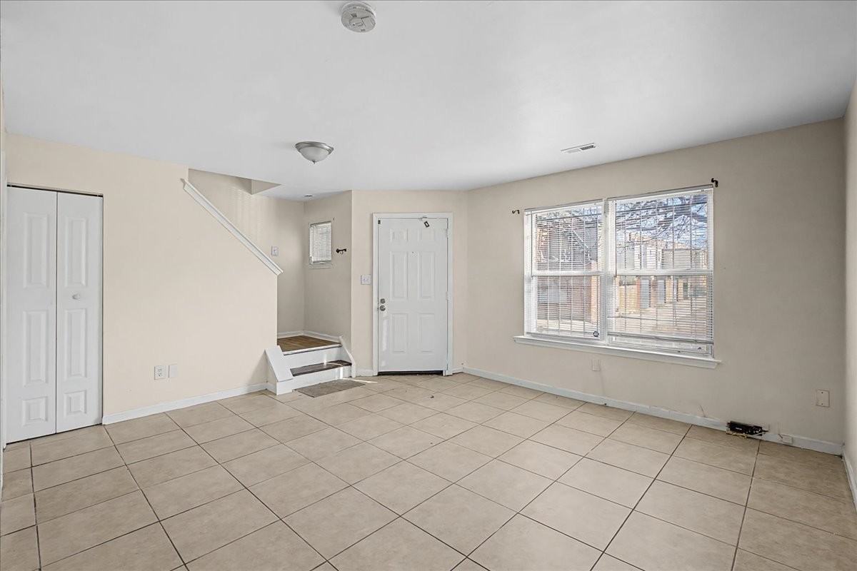 511 S 6th St #1 - Photo 6 of 43