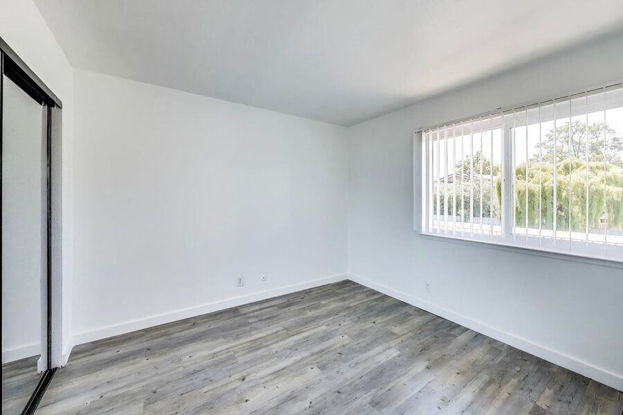 35750 Bettencourt Street - Photo 6 of 11