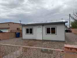 featured image of 220 W Lincoln St #1