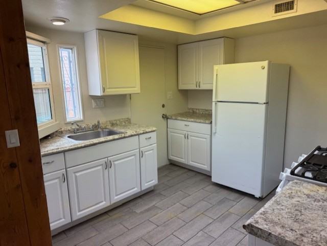 220 W Lincoln St #1 - Photo 4 of 15