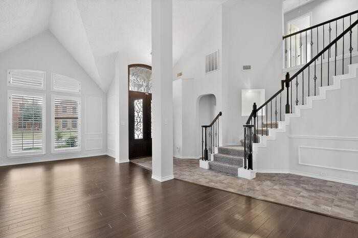 1936 Gansett Dr - Photo 2 of 15