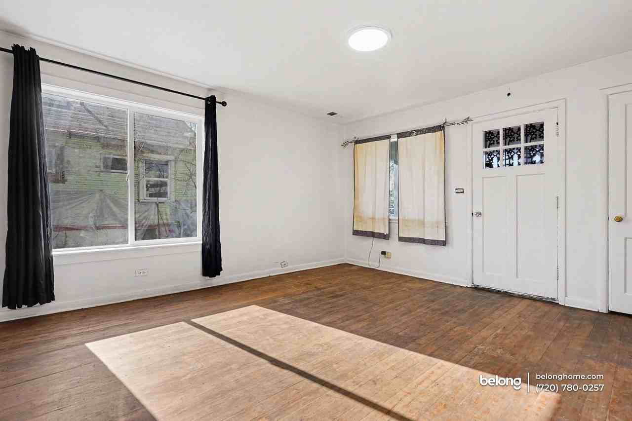 2040 S Fox St - Photo 5 of 26