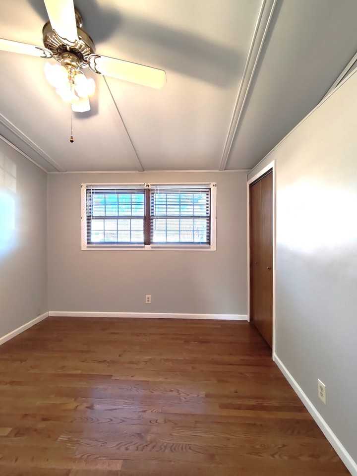 220 E Pleasant St #1 - Photo 6 of 18