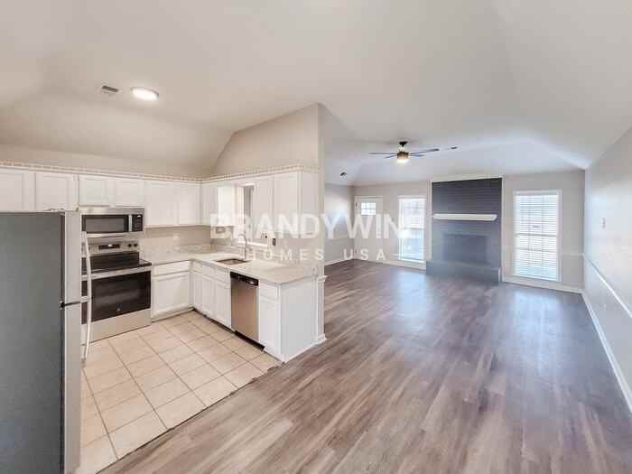 6589 Falling Tree Dr - Photo 7 of 31