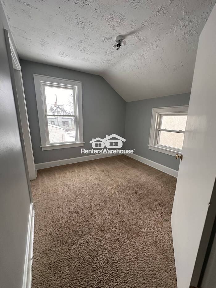 3501 22nd Ave S - Photo 6 of 10