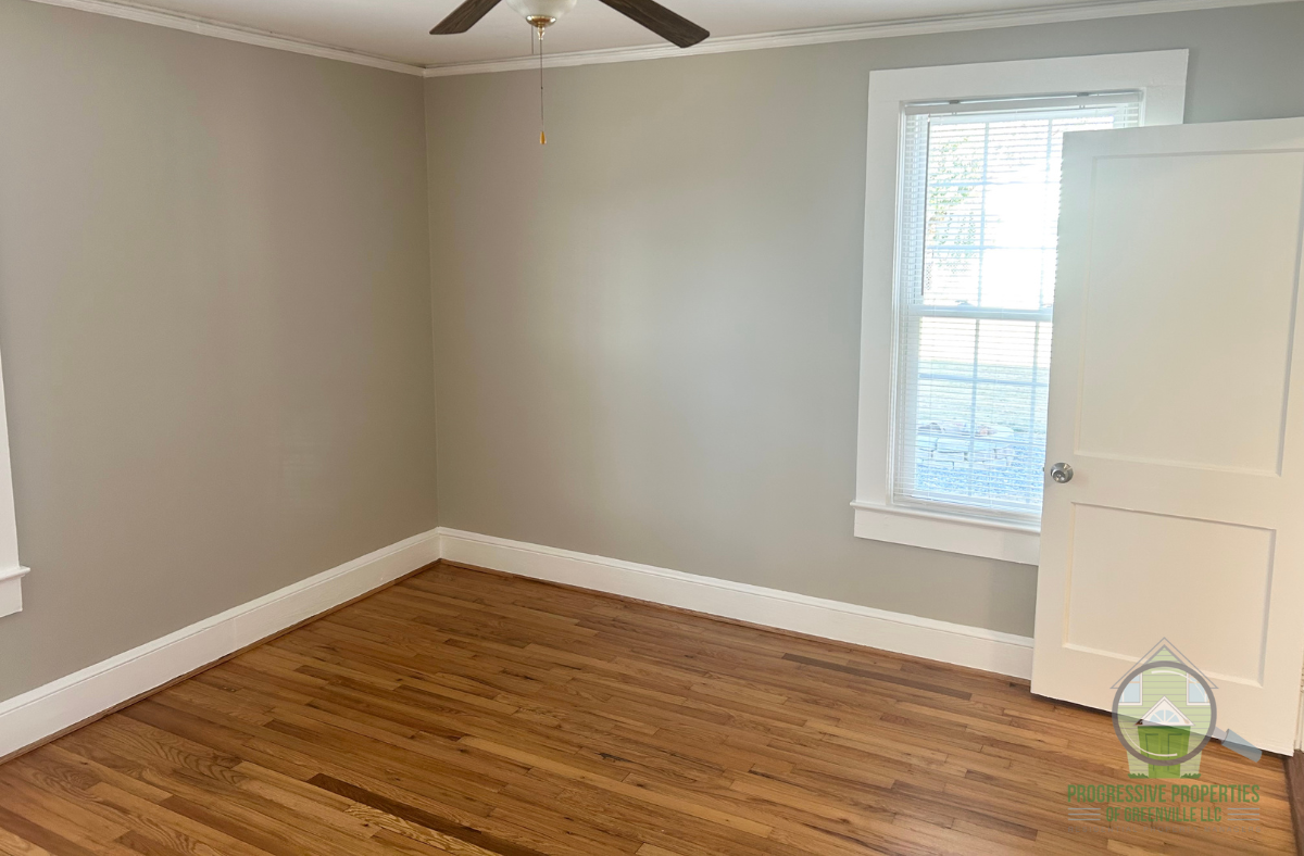 305 Perry Rd #1 - Photo 7 of 11