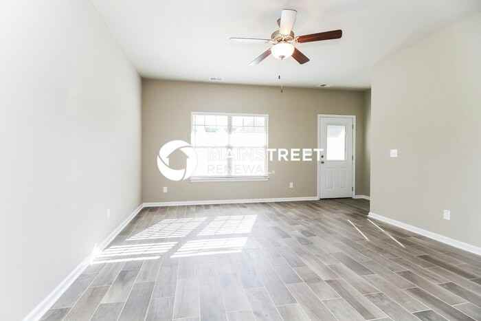 109 Lyndhurst Dr - Photo 4 of 17