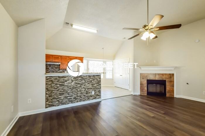 7246 Durango Dr - Photo 4 of 17