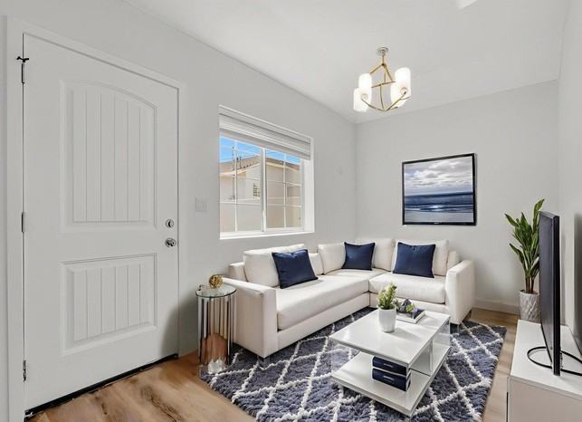 18343 Bessemer St - Photo 3 of 29