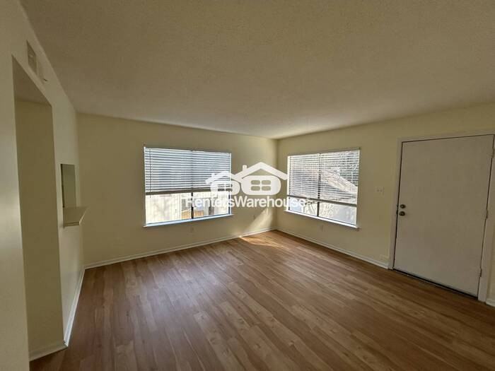 3350 Altamont Rd #E11 - Photo 4 of 18