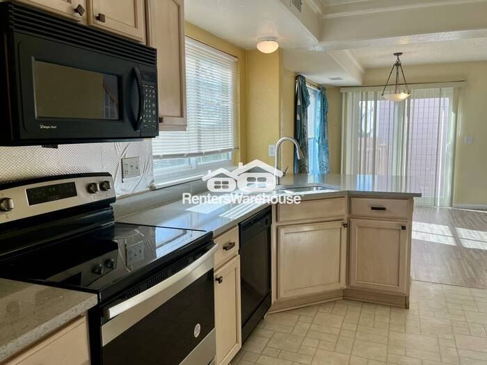 21056 E 39th Ave - Photo 6 of 22